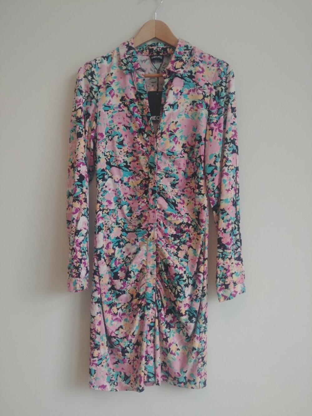 NWT Pieces XS ruched button up long sleeve dress pink floral